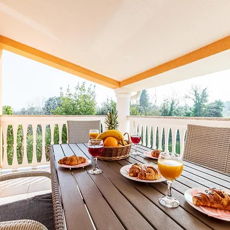 Rok Apartamento Pula