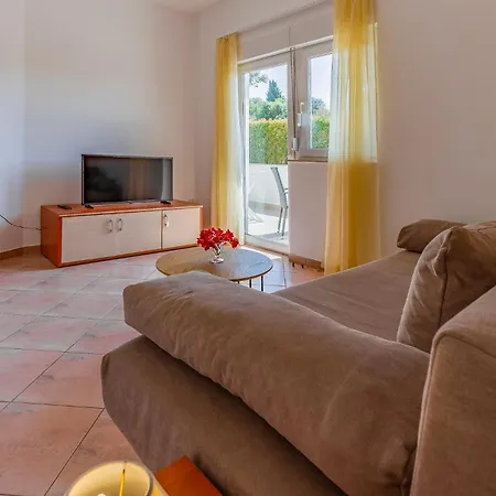 Apartamento Rok Pula