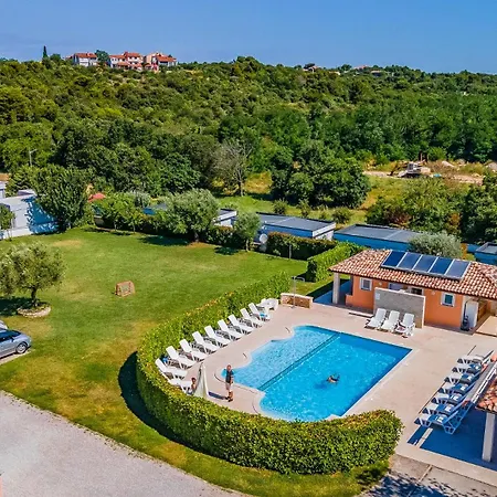 Rok Apartman *