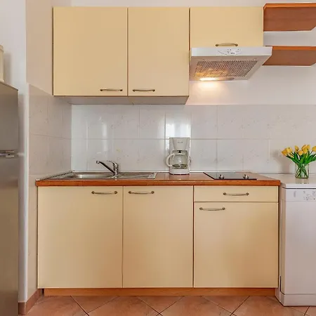 Rok Apartman *
