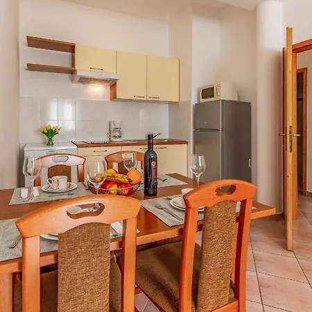Rok Apartman