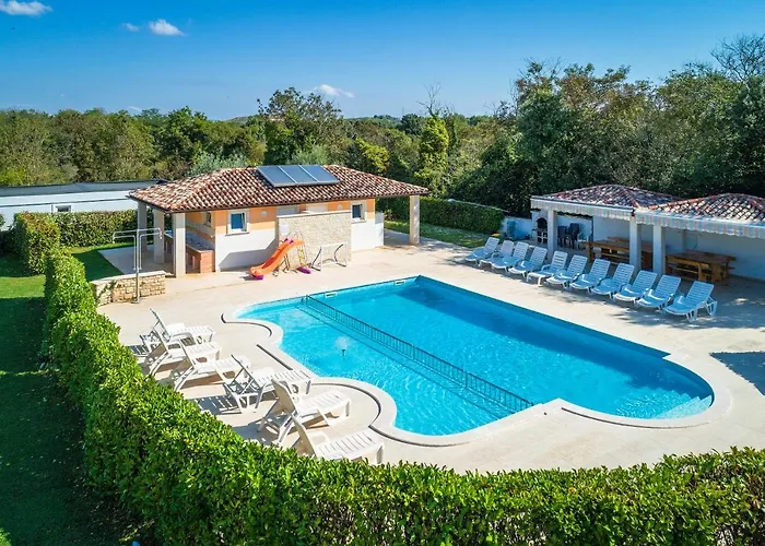 아파트 Rok 풀라