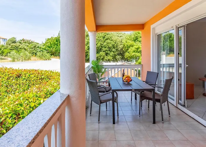 아파트 Rok 풀라